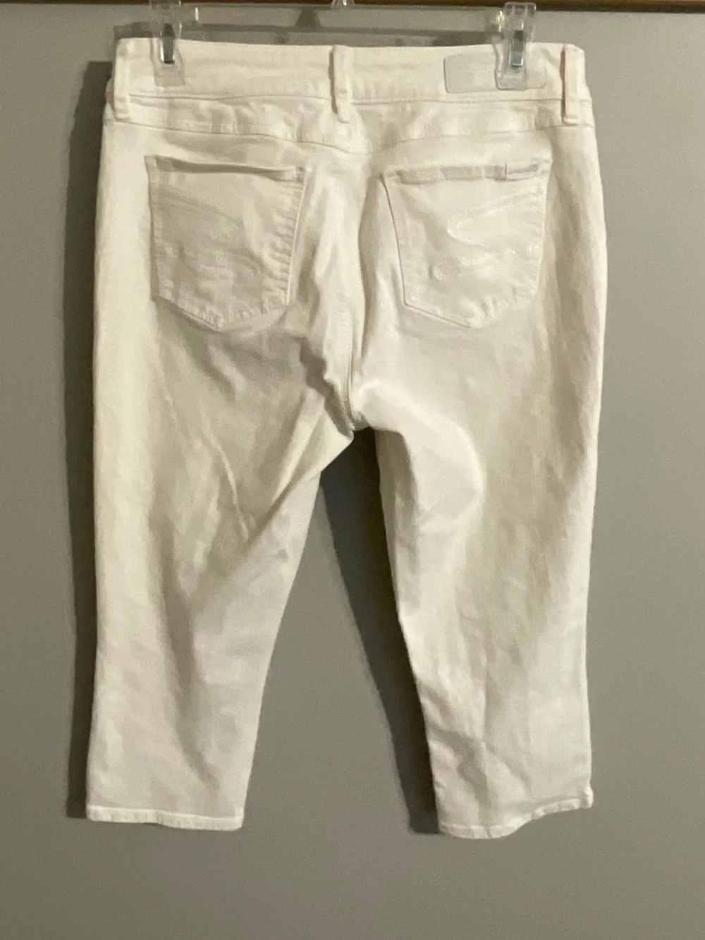 Seven7 White Skinny cropped Capri Denim Jeans Size 10